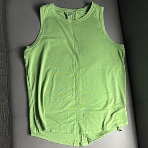 Athleta Women’s Green Sleeveless Tank Top